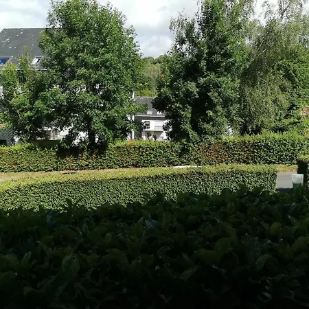 A Pied - Calme, Balcon & Parking Prive Apartment