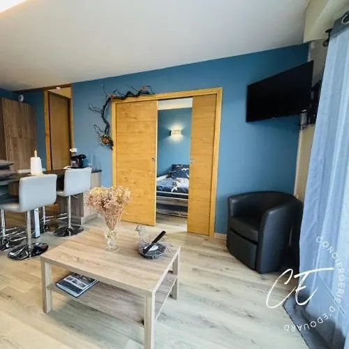 A Pied - Calme, Balcon & Parking Prive Apartment Honfleur