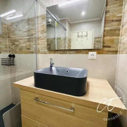 A Pied - Calme, Balcon & Parking Prive Apartment Honfleur