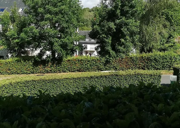 A Pied - Calme, Balcon & Parking Prive Apartment