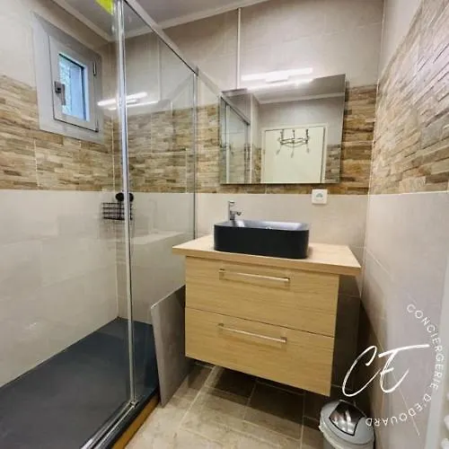 A Pied - Calme, Balcon & Parking Prive *